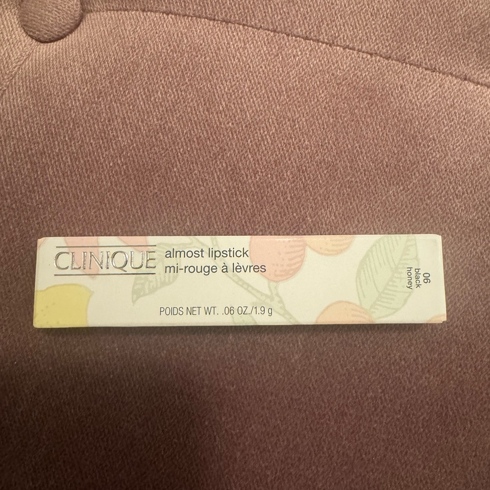 Clinique Almost Lipstick. NIB.  Black Honey.